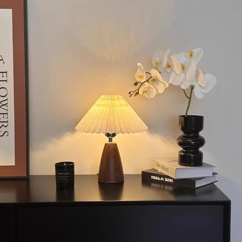 Retro LED Table lamp Pleated Room Decoration Night lamp USB For Home Living Bedroom Bedside Decorative Simple Desk Lighting