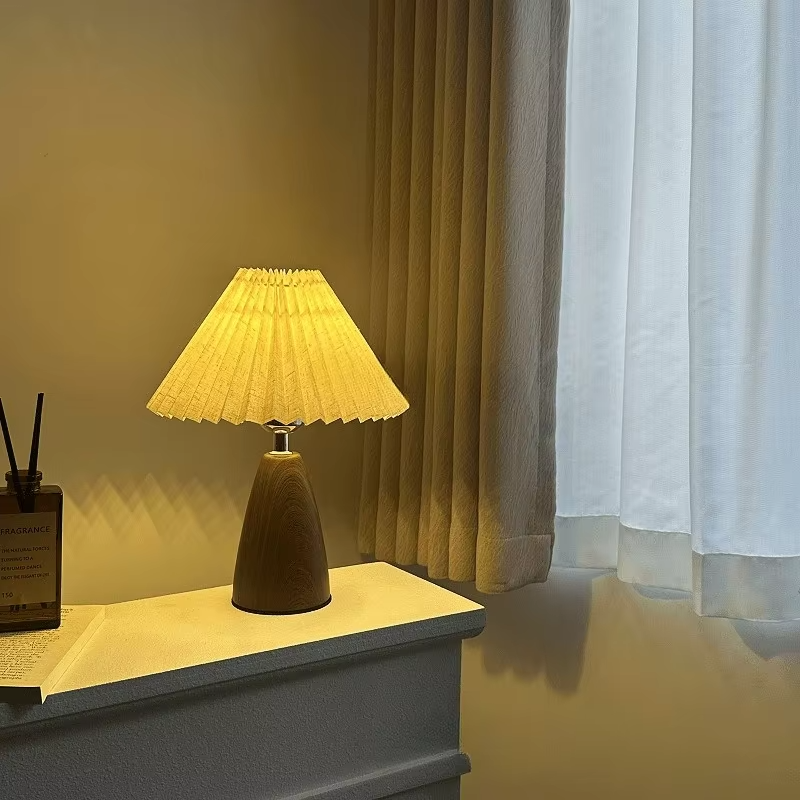 Retro LED Table lamp Pleated Room Decoration Night lamp USB For Home Living Bedroom Bedside Decorative Simple Desk Lighting