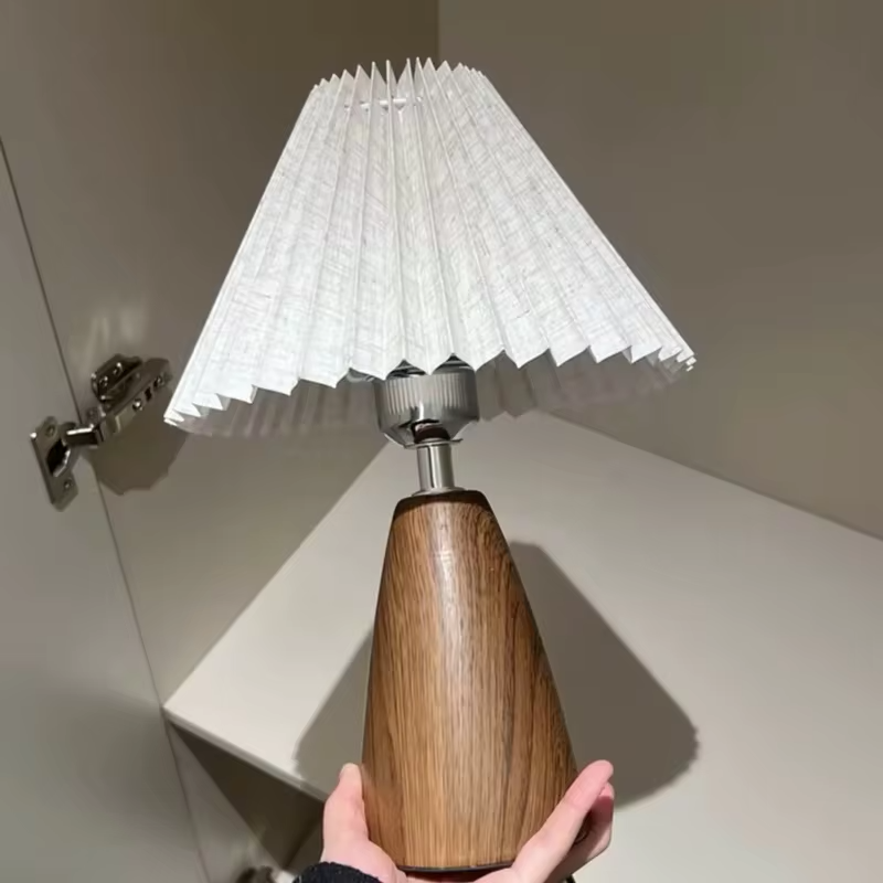 Retro LED Table lamp Pleated Room Decoration Night lamp USB For Home Living Bedroom Bedside Decorative Simple Desk Lighting